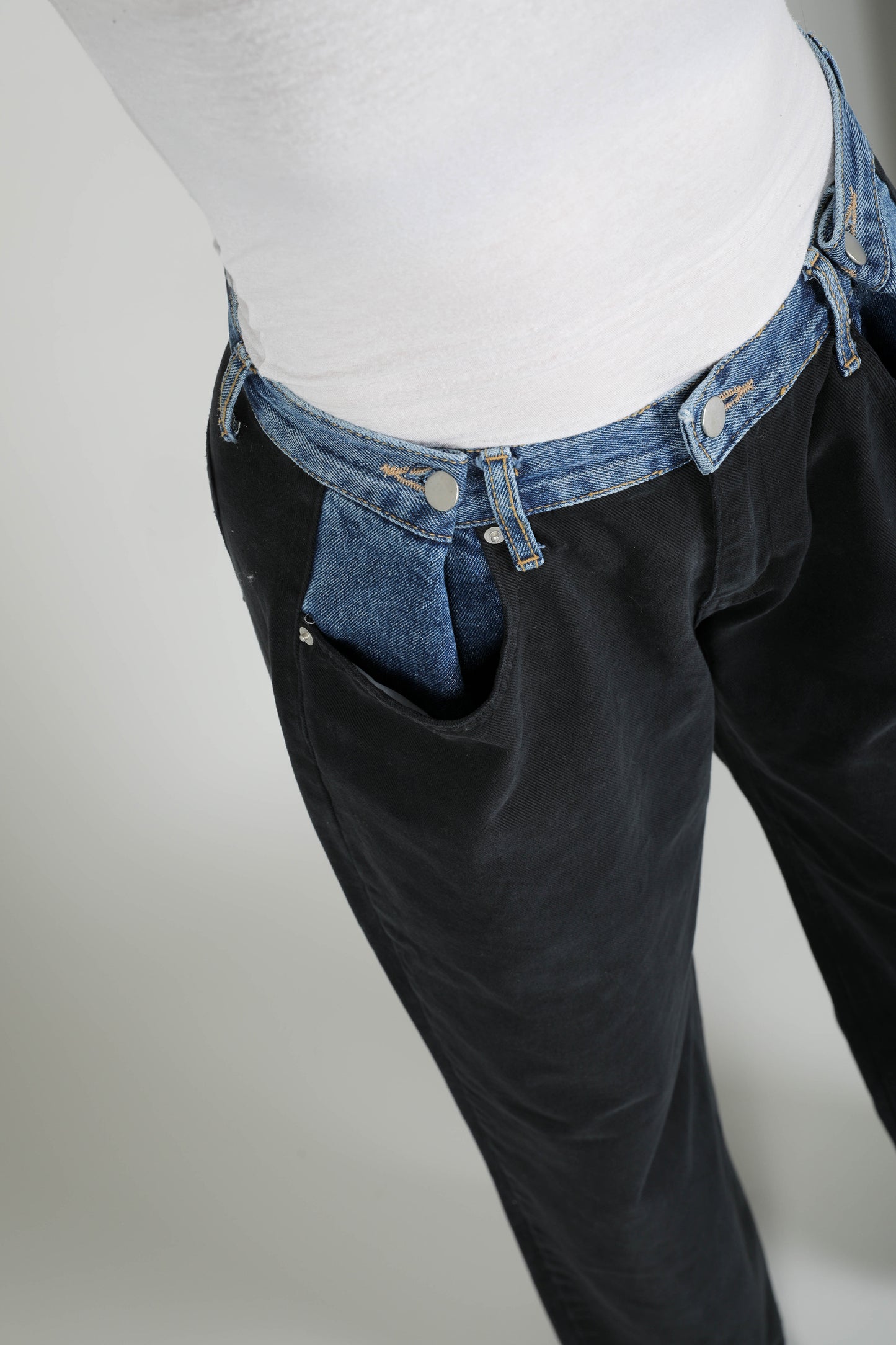 TWO TONE WIDE-LEG JEANS