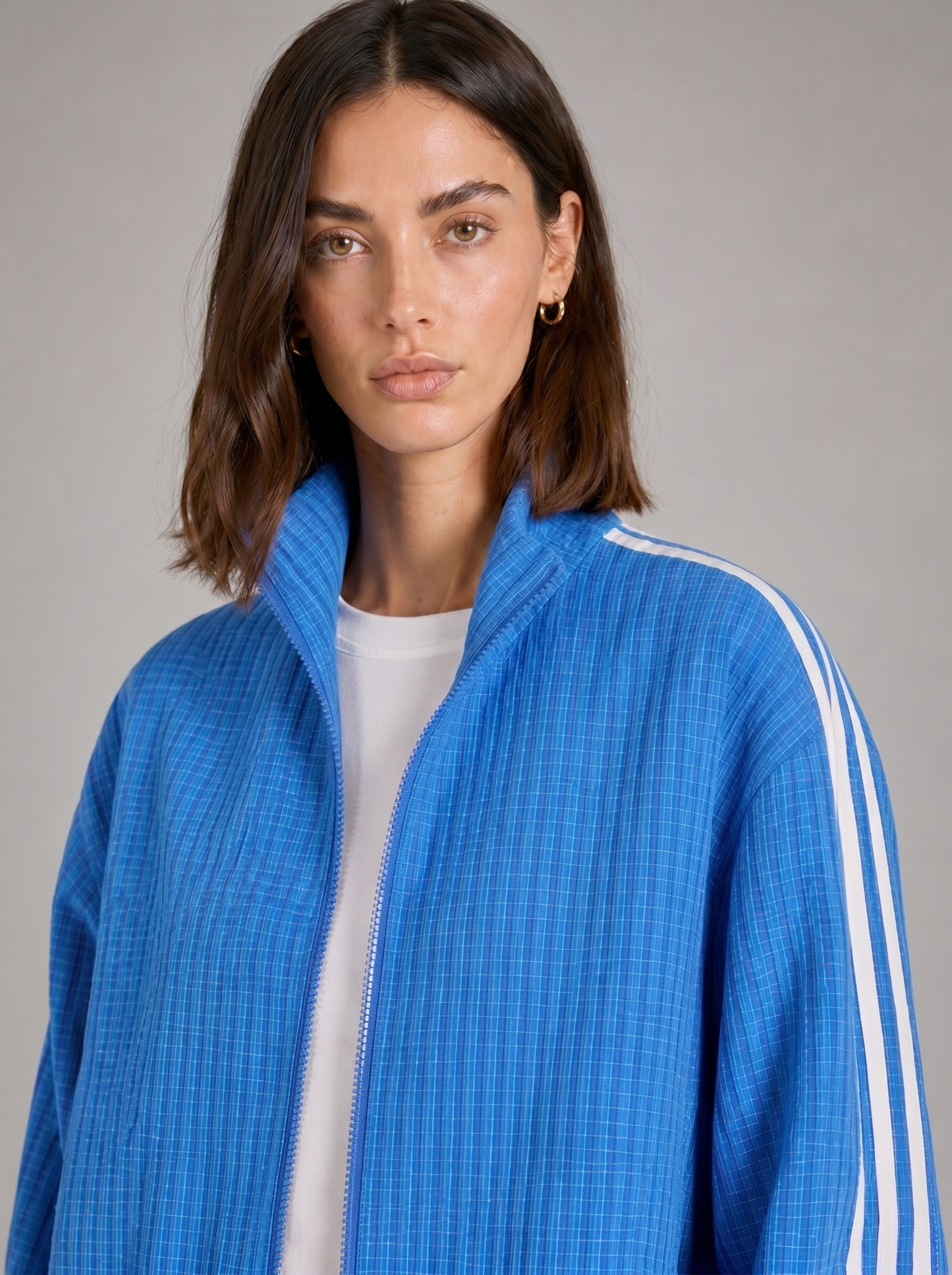 THE RIO LIGHTWEIGHT ZIP JACKET - BLUE