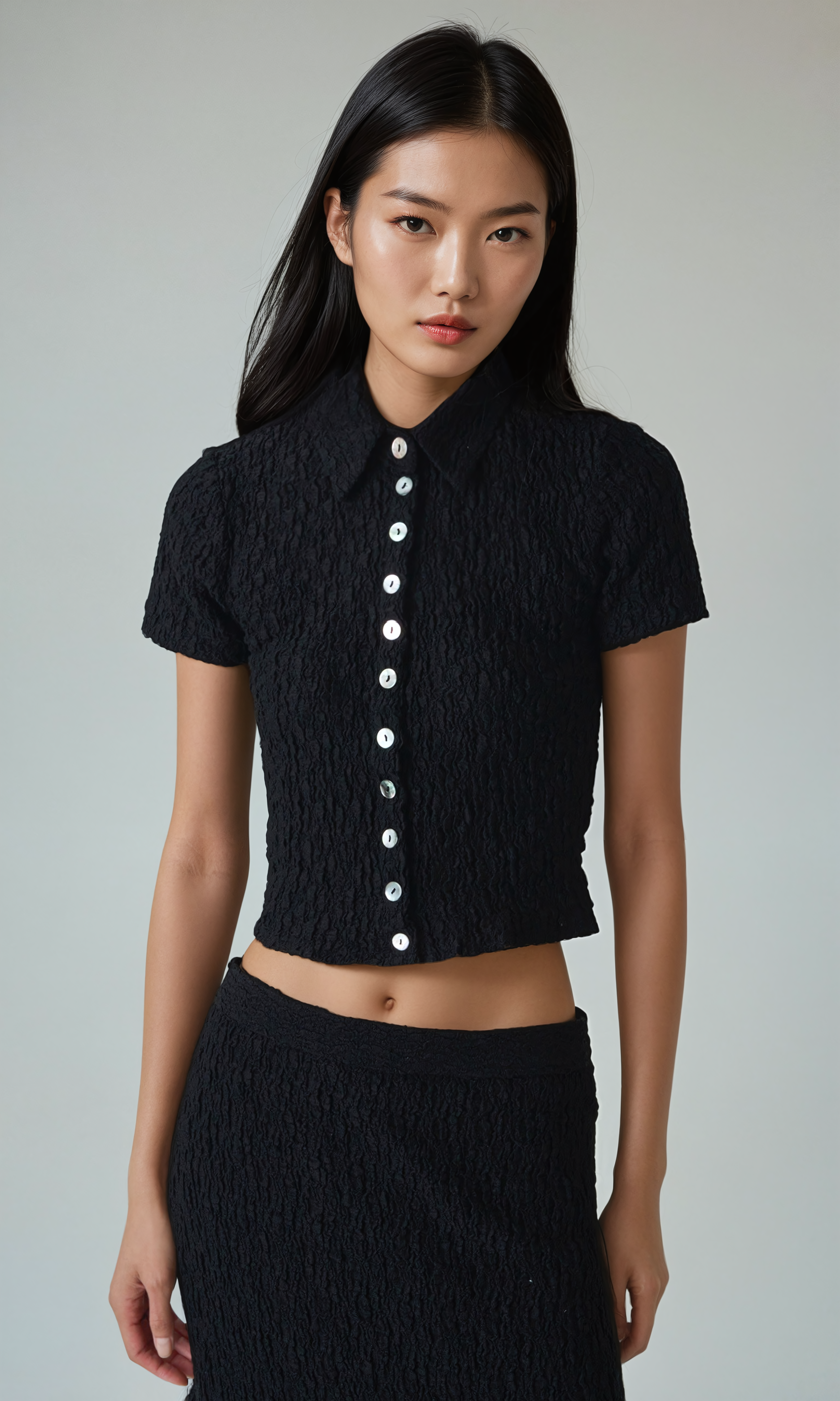 BLACK SHORT SLEEVE BUTTON-UP TOP