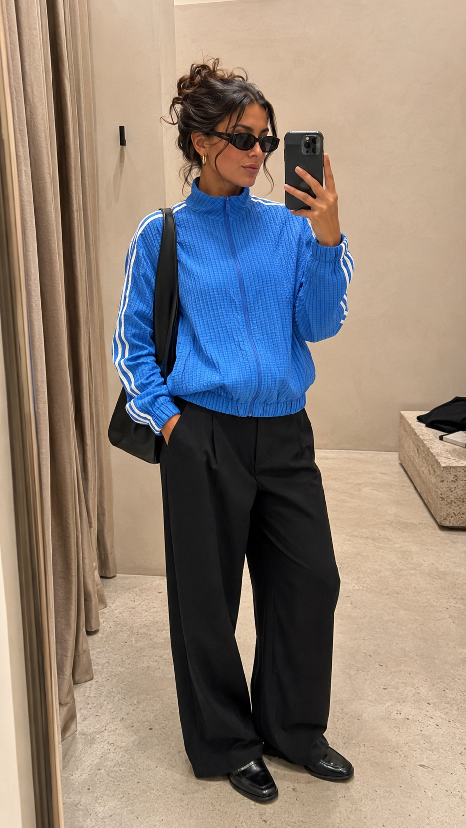 THE RIO LIGHTWEIGHT ZIP JACKET - BLUE